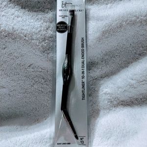 IT cosmetics tighliner 10in1 brush #13